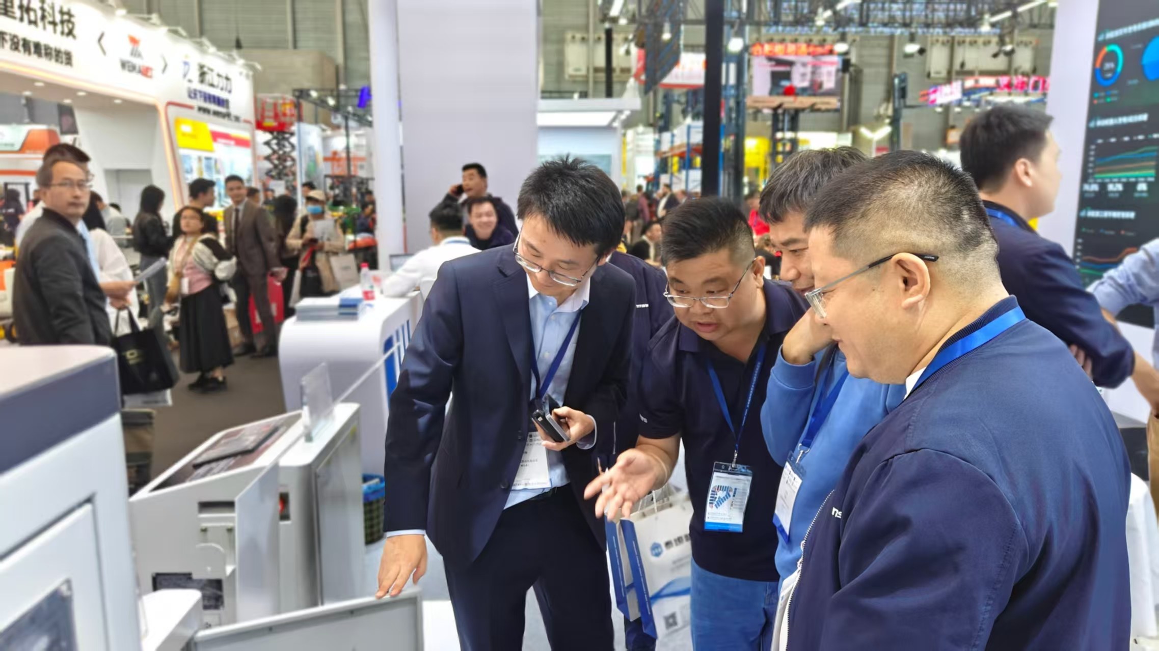 微信图片_20251030145704_81_8 微信图片_20251030145704_81_8