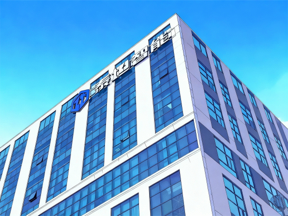 jimeng-2025-11-28-3248-去掉建筑上的“机器人产业园”文字 jimeng-2025-11-28-3248-去掉建筑上的“机器人产业园”文字