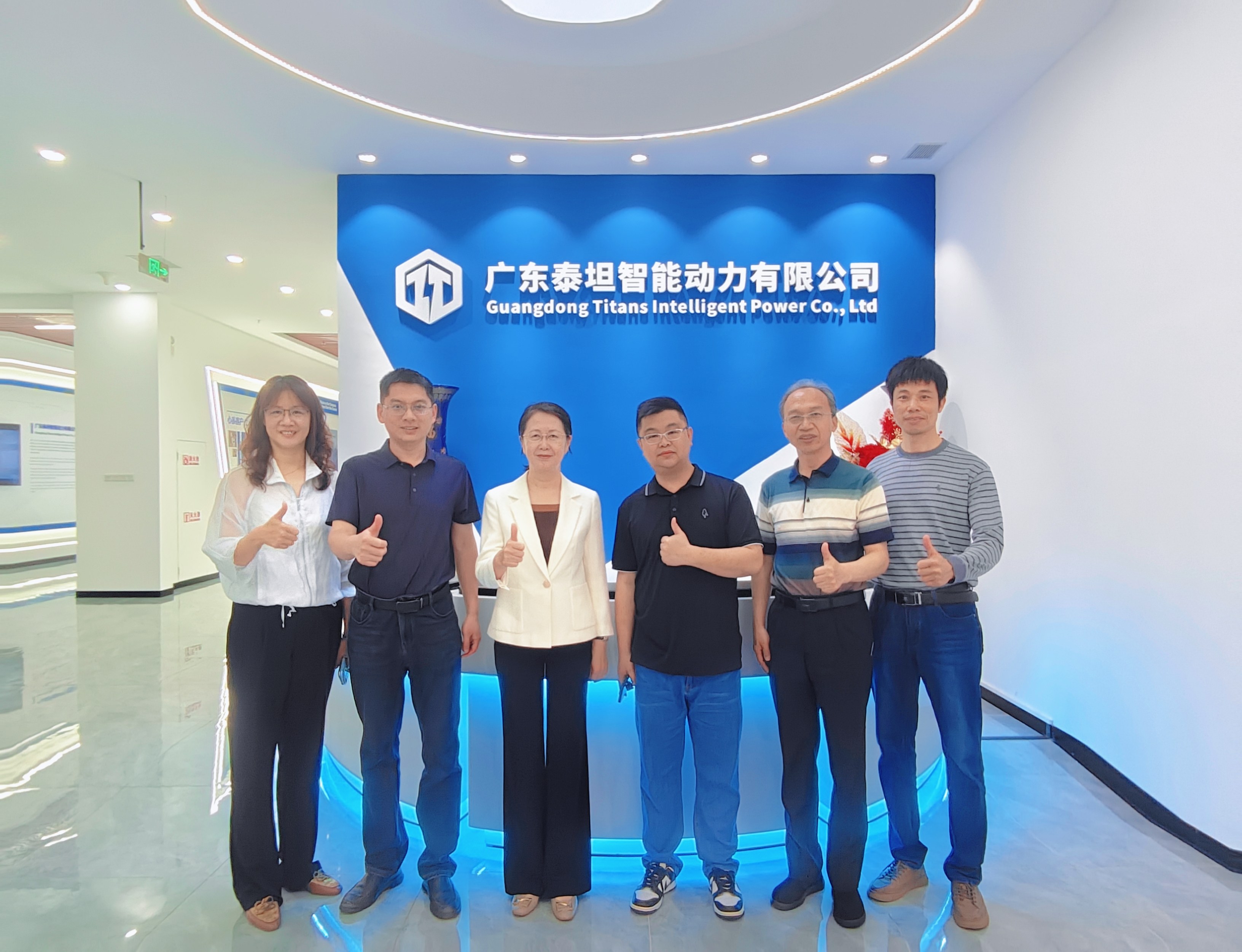 ac5e546c7537f0d5b876e9edb14eac8bp图 ac5e546c7537f0d5b876e9edb14eac8bp图